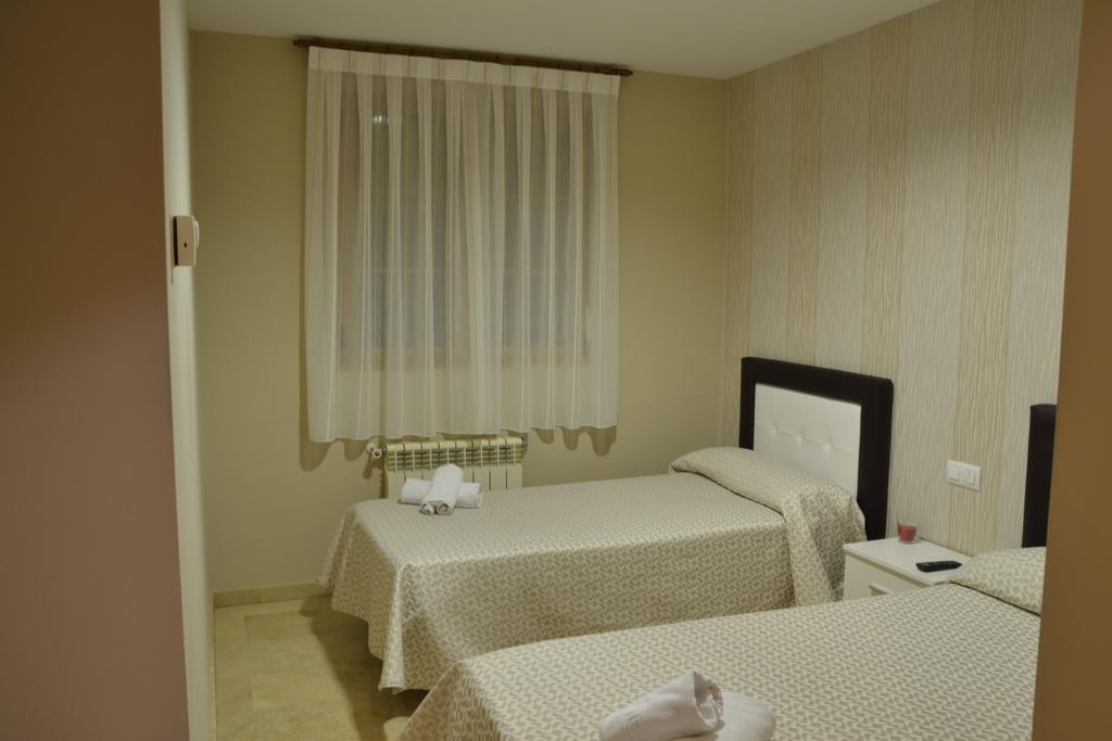 Hostal El Bugar Teruel Exterior photo